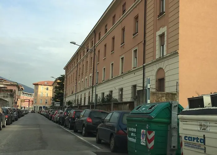 Apartament Grazioso Trilocale Centro/stazione