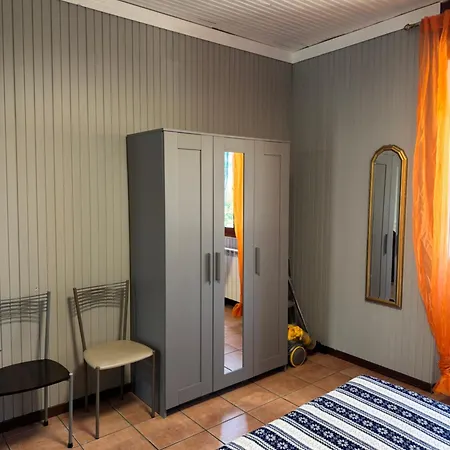 Apartment Grazioso Trilocale Centro/stazione